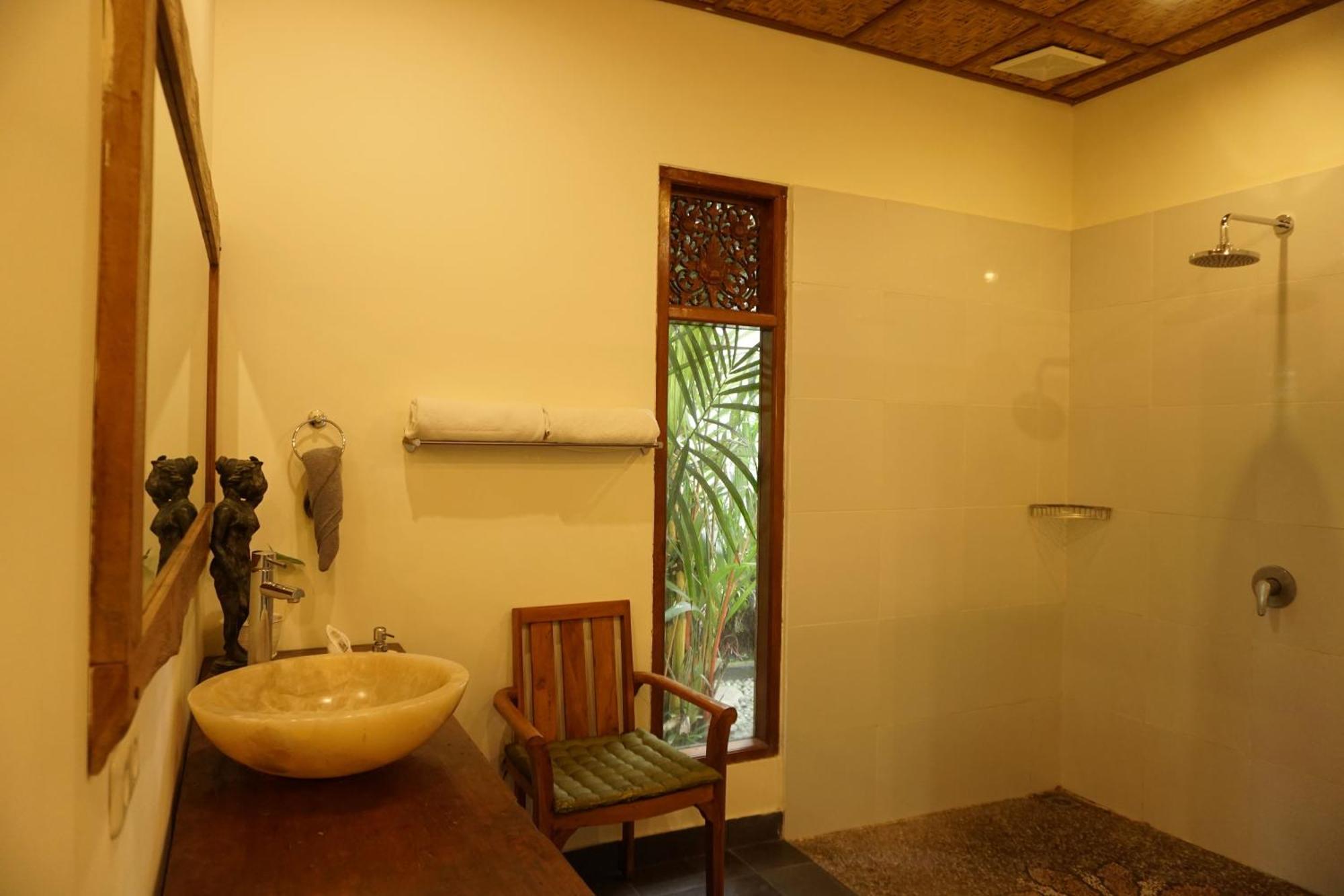 Villa Heliconia Ubud Exteriör bild